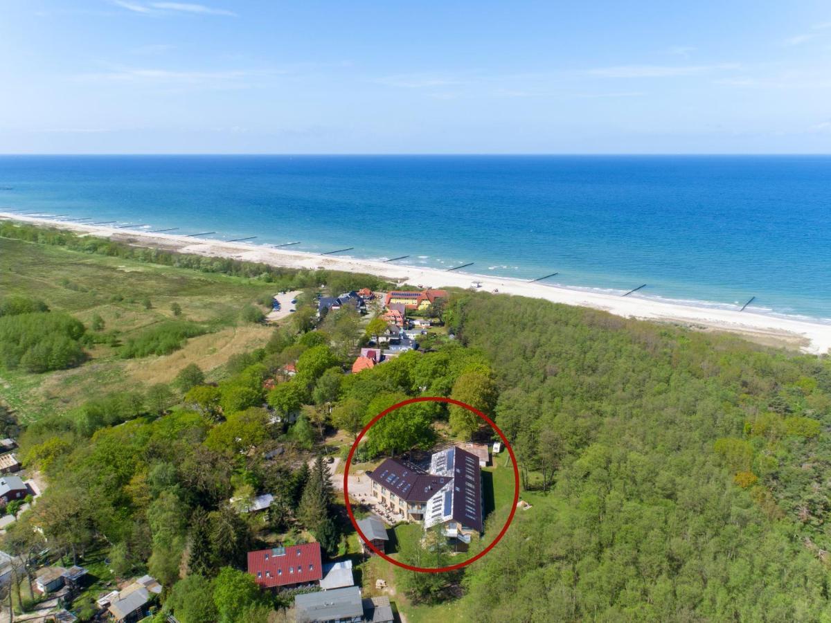 Hotel Zur Ostsee Graal-Mueritz Exterior photo